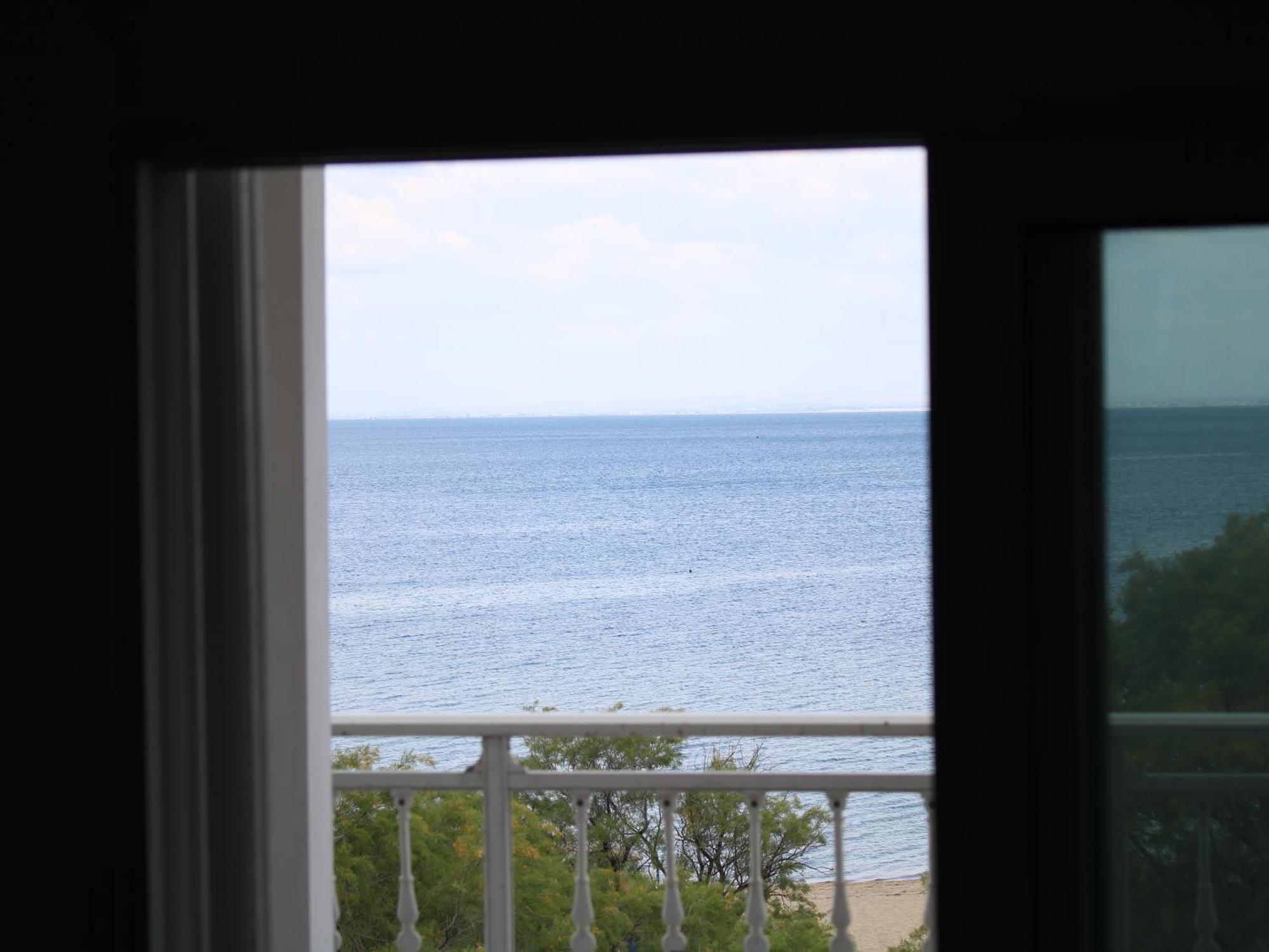 Sunshine Apartments By The Sea Skála Neón Epivatón Exteriér fotografie